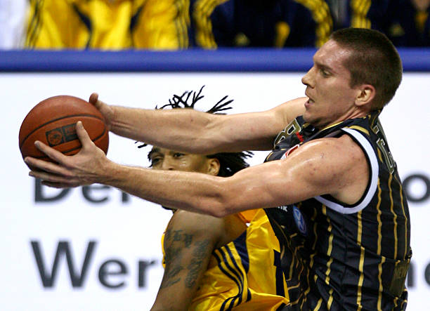 高位逼抢 高位逼抢