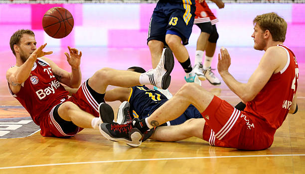 冠小组赛中 冠小组赛中